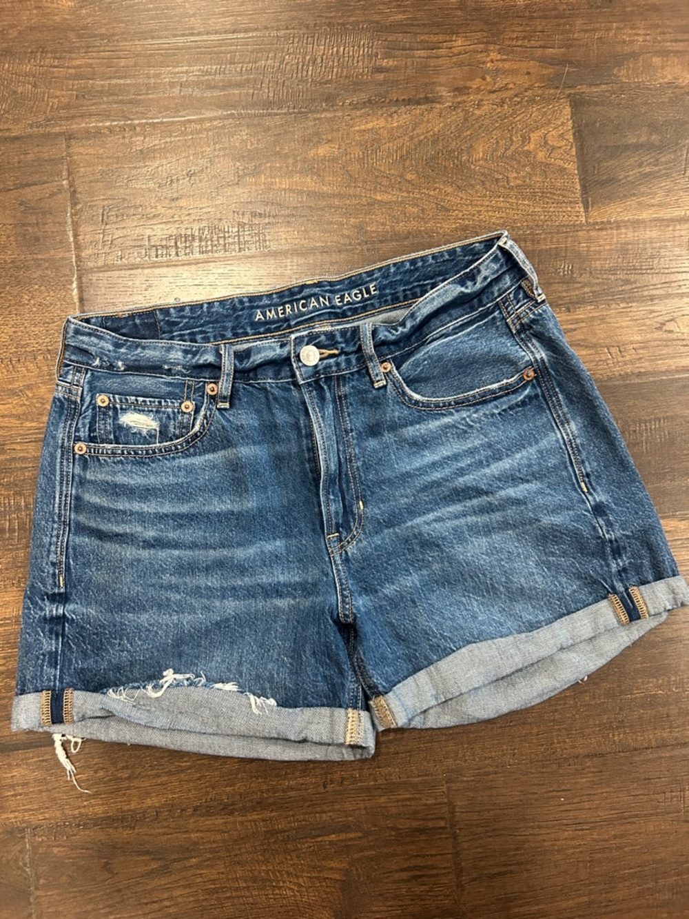 American Eagle cotton Tomgirl shorts size 6
